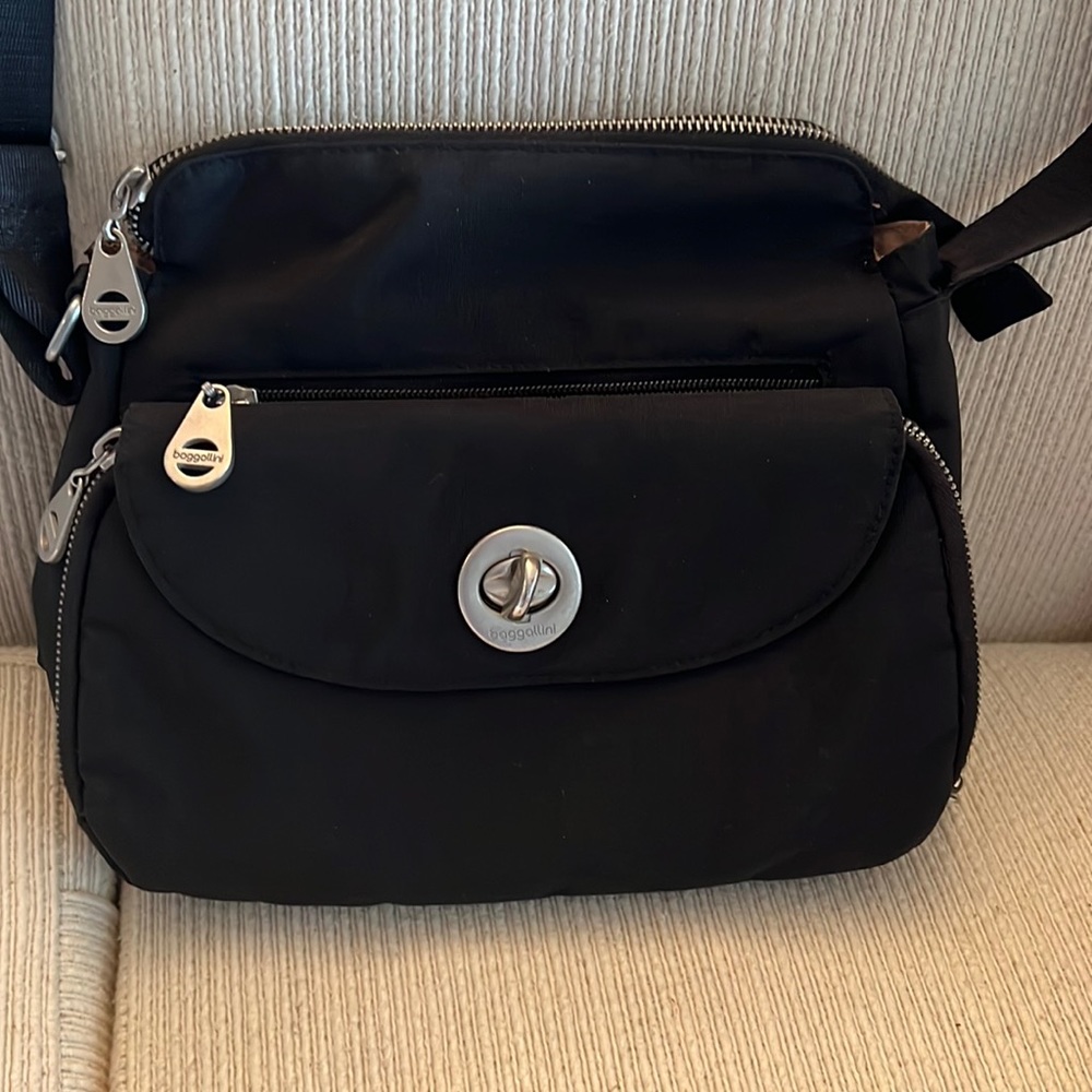Black Baggallini Travel